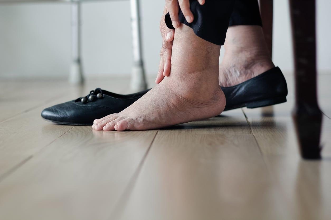Air-C vs. Compression Socks vs. Other Leg-Pain Solutions